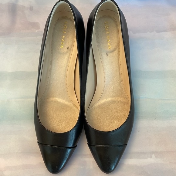 GUC w/box Cole Haan the go to pump in black leather - Picture 2 of 7